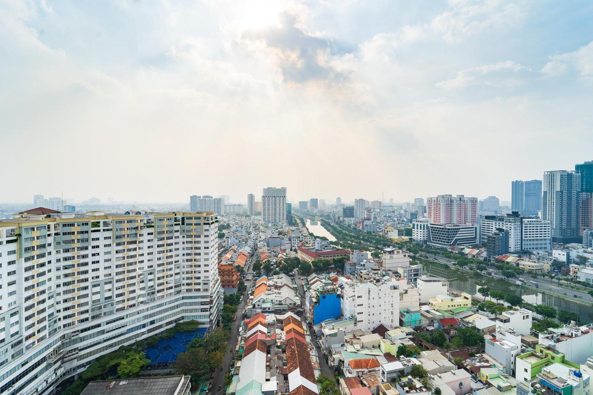 Saigon Apartments - Free City Walk Experience, Amazing Infinity Pool & Free 4G Sim Card For 3 Nights Хошимин Экстерьер фото